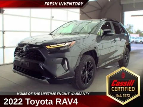 Black 2022 Toyota RAV4 Hybrid XSE for sale in Cedar Rapids, IA