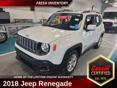 White 2018 Jeep Renegade Latitude for sale in Cedar Rapids, IA