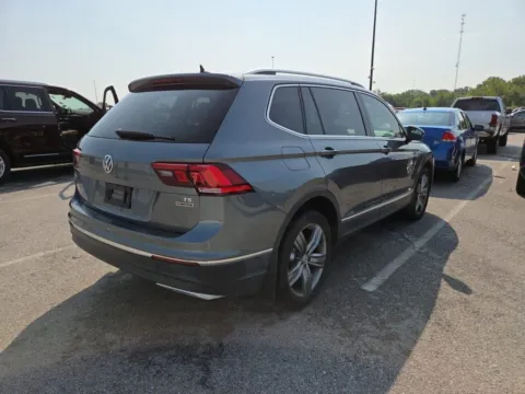 More photos of 2018 Volkswagen Tiguan 2.0T SEL Premium at Cassill Motors, IA