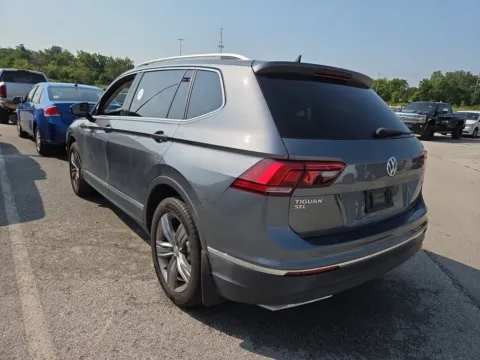 Photos of 2018 Volkswagen Tiguan 2.0T SEL Premium for sale in Cedar Rapids, IA at Cassill Motors