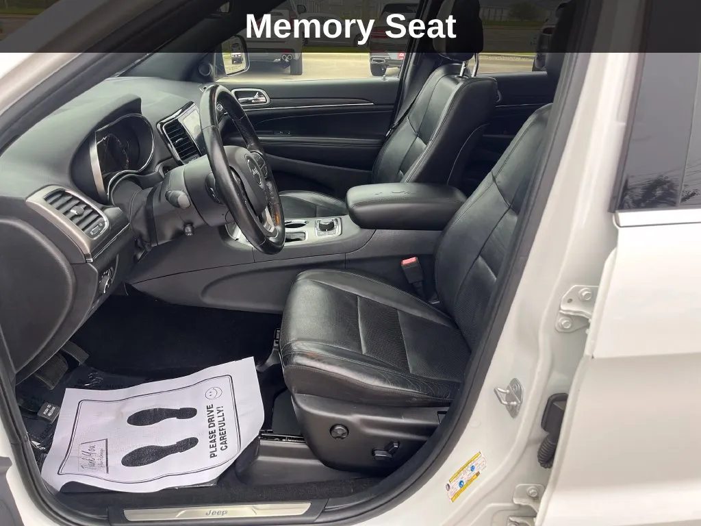 Jeep Grand Cherokee photo 12