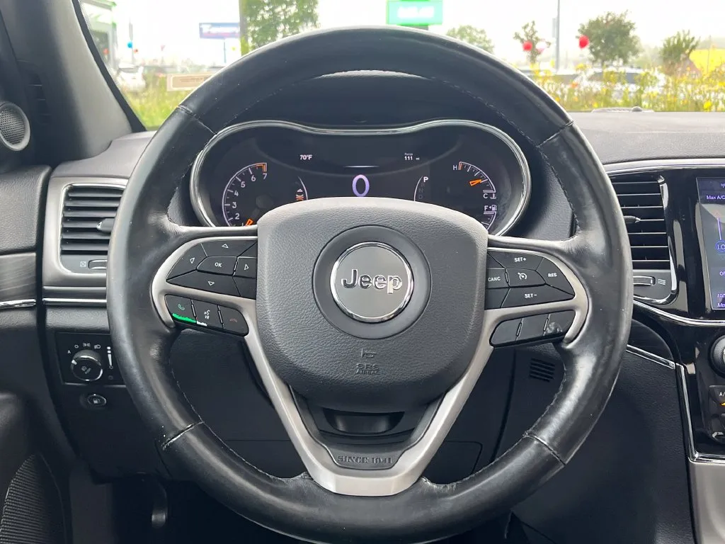 Jeep Grand Cherokee photo 19