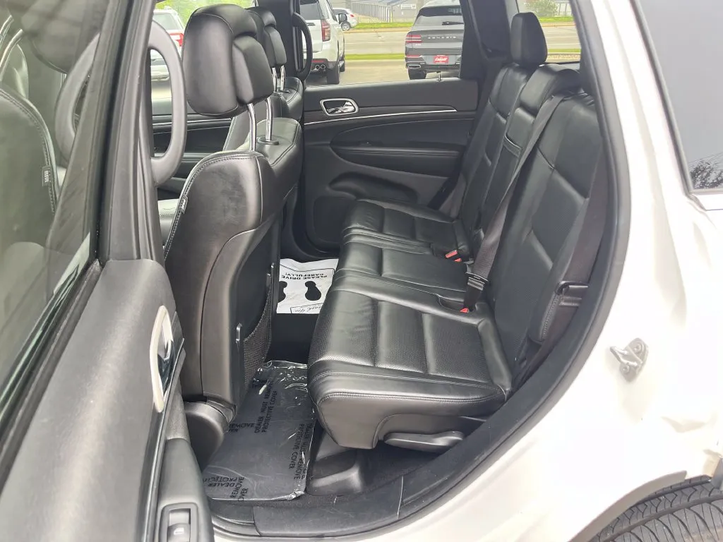 Jeep Grand Cherokee photo 29