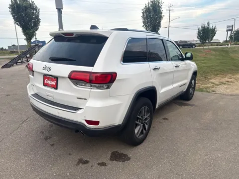 More photos of 2020 Jeep Grand Cherokee Limited at Cassill Motors, IA
