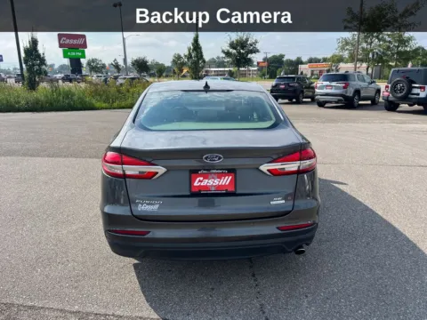 More photos of 2019 Ford Fusion SE at Cassill Motors, IA