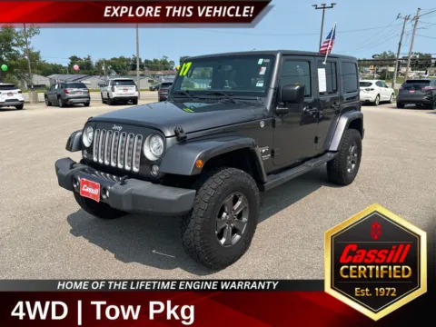 Unknown 2017 Jeep Wrangler Unlimited Sahara for sale in Cedar Rapids, IA