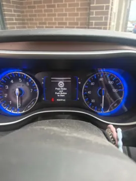 More photos of 2018 Chrysler Pacifica Touring at Cassill Motors, IA