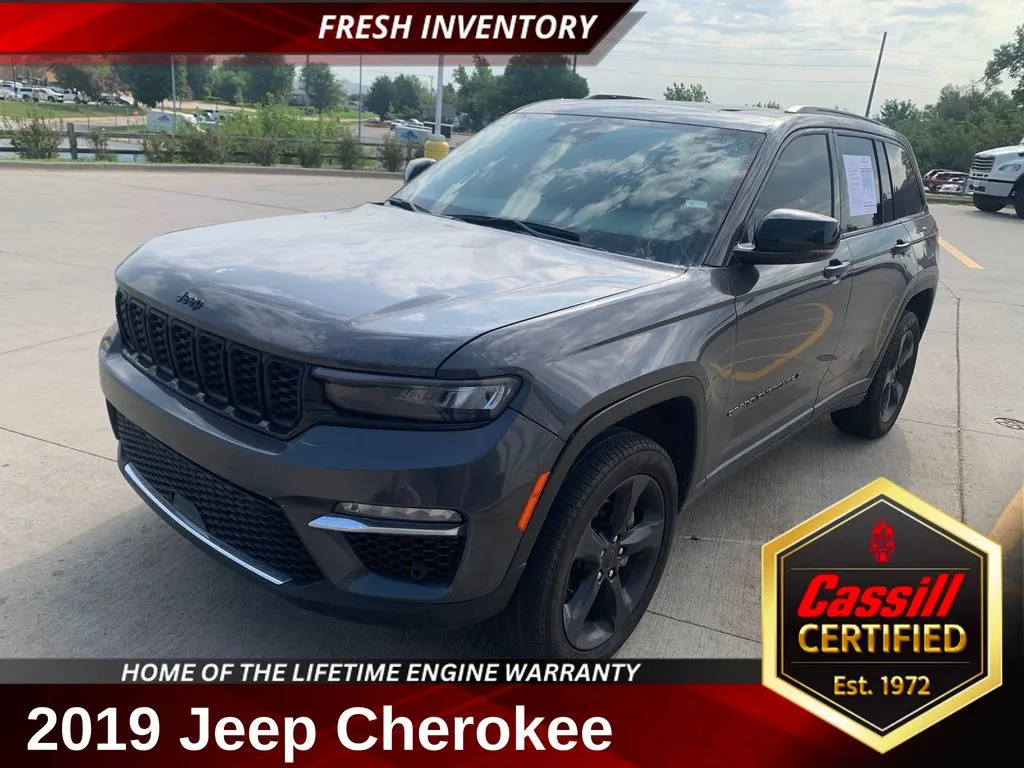 Unknown 2019 Jeep Cherokee Limited for sale in Cedar Rapids, IA