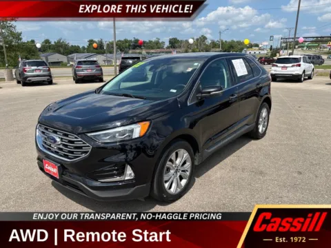 Black 2022 Ford Edge Titanium for sale in Cedar Rapids, IA