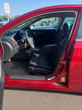 Photos of 2017 Nissan Altima 2.5 SR for sale in Cedar Rapids, IA at Cassill Motors