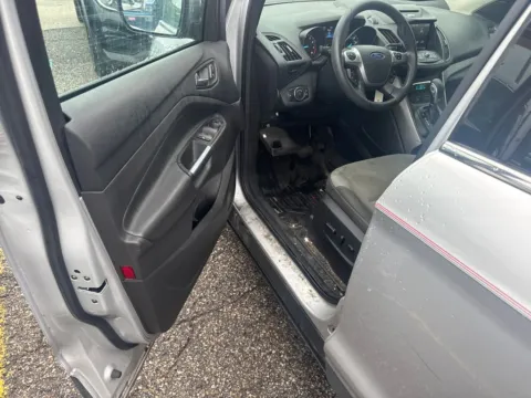 Photos of 2014 Ford Escape SE for sale in Cedar Rapids, IA at Cassill Motors