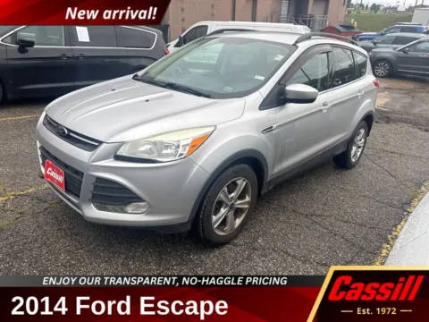 Silver 2014 Ford Escape SE for sale in Cedar Rapids, IA