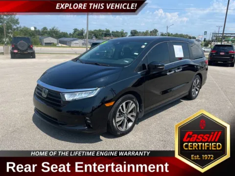 Black 2023 Honda Odyssey Touring for sale in Cedar Rapids, IA