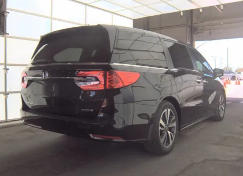 More photos of 2023 Honda Odyssey Touring at Cassill Motors, IA