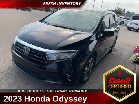 Black 2023 Honda Odyssey Touring for sale in Cedar Rapids, IA
