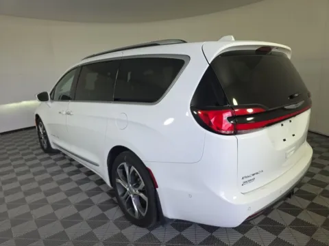 Photos of 2022 Chrysler Pacifica Pinnacle for sale in Cedar Rapids, IA at Cassill Motors