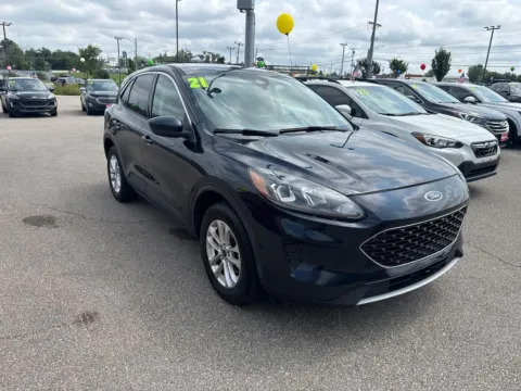 More photos of 2021 Ford Escape SE at Cassill Motors, IA