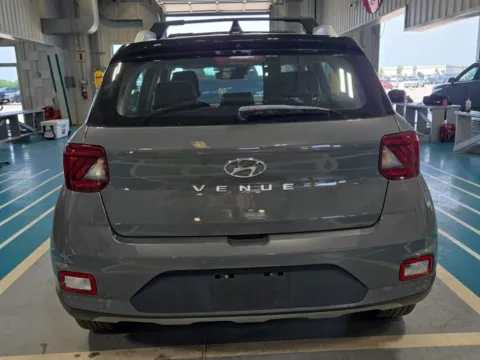 More photos of 2022 Hyundai Venue Limited at Cassill Motors, IA