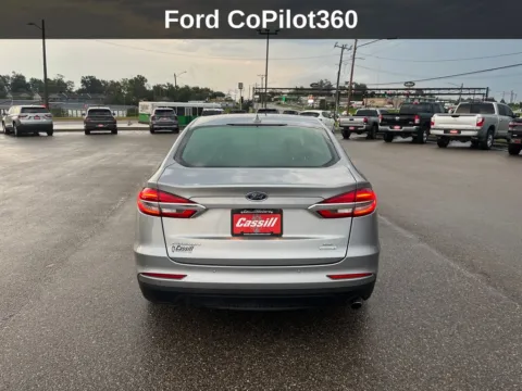 More photos of 2020 Ford Fusion SE at Cassill Motors, IA