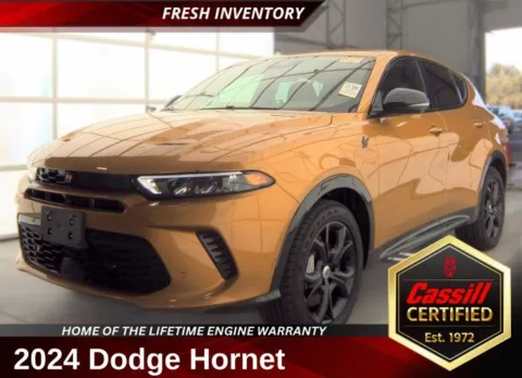 Gold 2024 Dodge Hornet R/T for sale in Cedar Rapids, IA