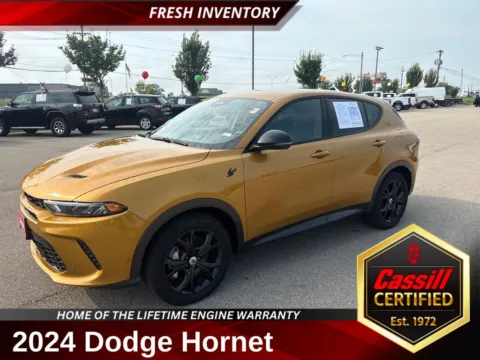 Gold 2024 Dodge Hornet R/T for sale in Cedar Rapids, IA