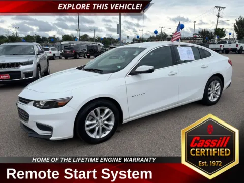 White 2018 Chevrolet Malibu LT for sale in Cedar Rapids, IA