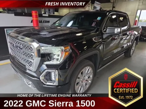 Black 2022 GMC Sierra 1500 Limited Denali for sale in Cedar Rapids, IA