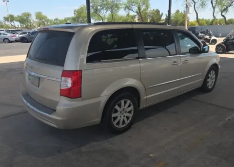 More photos of 2016 Chrysler Town & Country Touring at Cassill Motors, IA
