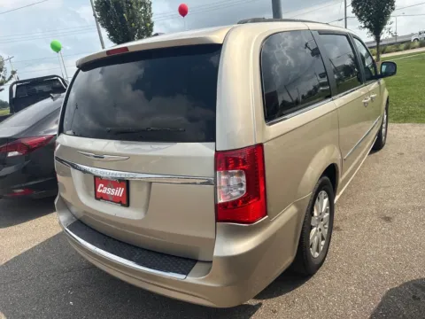 More photos of 2016 Chrysler Town & Country Touring at Cassill Motors, IA