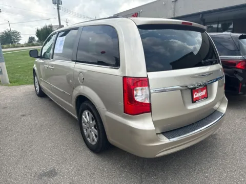 Photos of 2016 Chrysler Town & Country Touring for sale in Cedar Rapids, IA at Cassill Motors