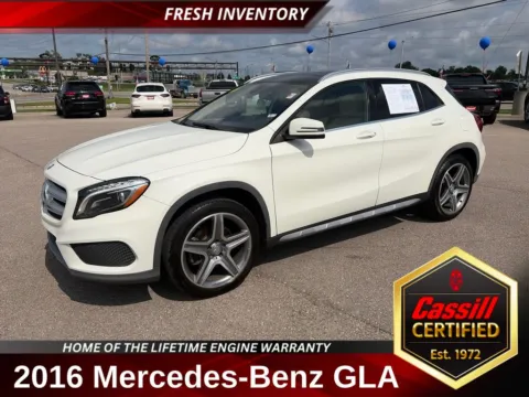 White 2016 Mercedes-Benz GLA 250 for sale in Cedar Rapids, IA