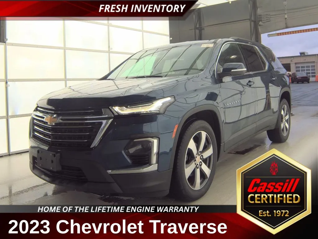 Blue 2023 Chevrolet Traverse LT Leather for sale in Cedar Rapids, IA