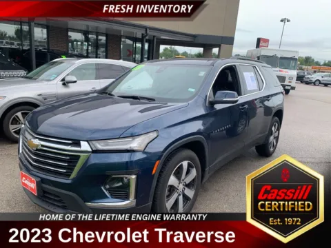 Blue 2023 Chevrolet Traverse LT Leather for sale in Cedar Rapids, IA