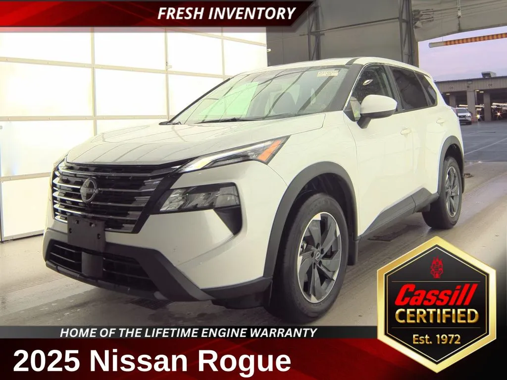 White 2025 Nissan Rogue SV for sale in Cedar Rapids, IA
