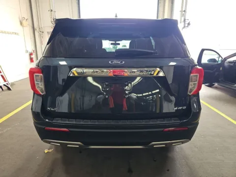 More photos of 2024 Ford Explorer XLT at Cassill Motors, IA