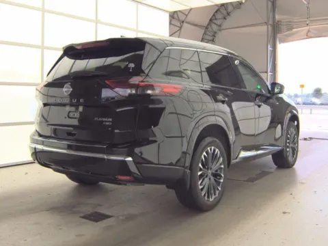 More photos of 2024 Nissan Rogue Platinum at Cassill Motors, IA