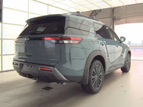 More photos of 2026 Nissan Pathfinder SL at Cassill Motors, IA
