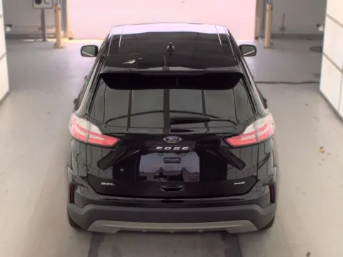 More photos of 2023 Ford Edge SEL at Cassill Motors, IA