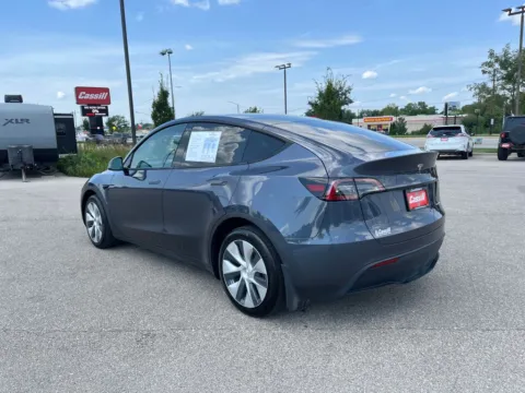 More photos of 2023 Tesla Model Y Long Range at Cassill Motors, IA