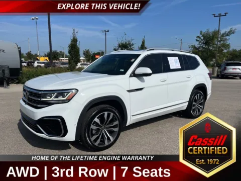 White 2022 Volkswagen Atlas 3.6L V6 SEL Premium R-Line for sale in Cedar Rapids, IA