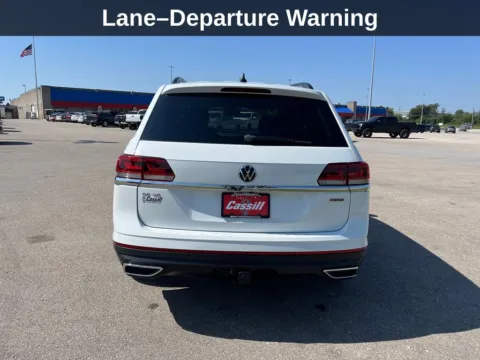 More photos of 2022 Volkswagen Atlas 3.6L V6 SE w/Technology at Cassill Motors, IA