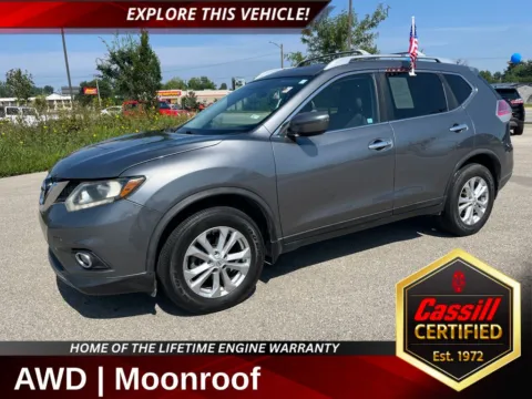 Gray 2016 Nissan Rogue SV for sale in Cedar Rapids, IA