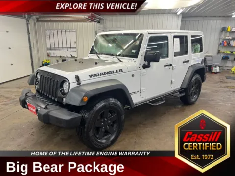 White 2017 Jeep Wrangler Unlimited Sport for sale in Cedar Rapids, IA