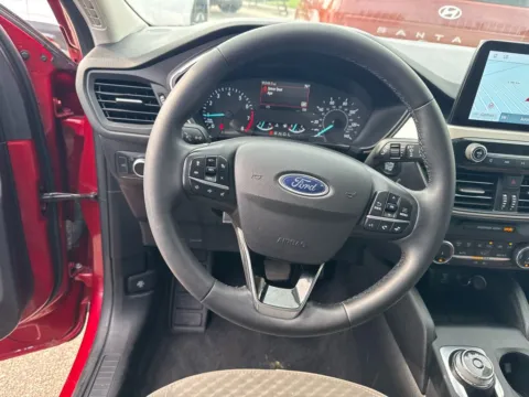 More photos of 2022 Ford Escape SE at Cassill Motors, IA