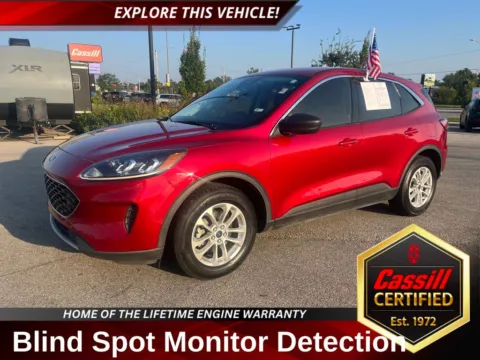 Red 2022 Ford Escape SE for sale in Cedar Rapids, IA