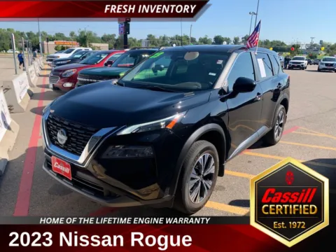 Black 2023 Nissan Rogue SV for sale in Cedar Rapids, IA