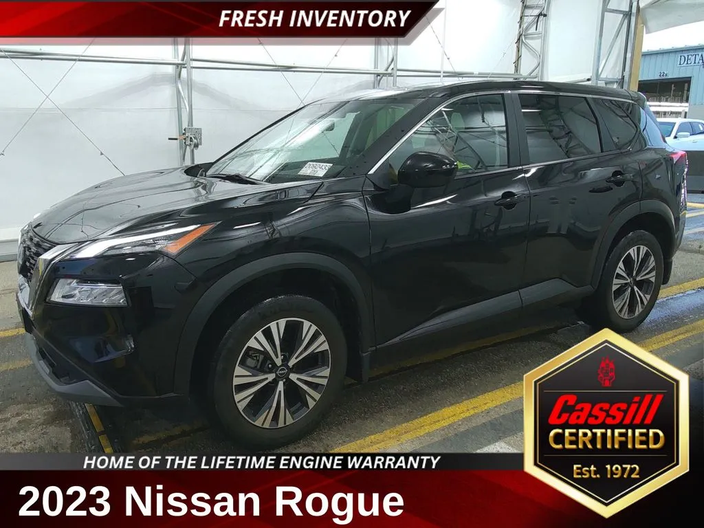Black 2023 Nissan Rogue SV for sale in Cedar Rapids, IA