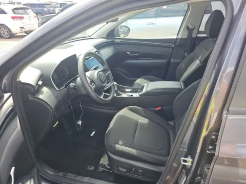 More photos of 2024 Hyundai Tucson SEL at Cassill Motors, IA