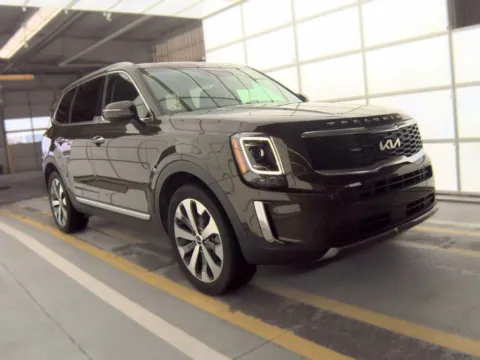 More photos of 2022 Kia Telluride S at Cassill Motors, IA