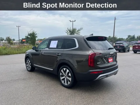 Another view of 2022 Kia Telluride S for sale in Cedar Rapids, IA at Cassill Motors